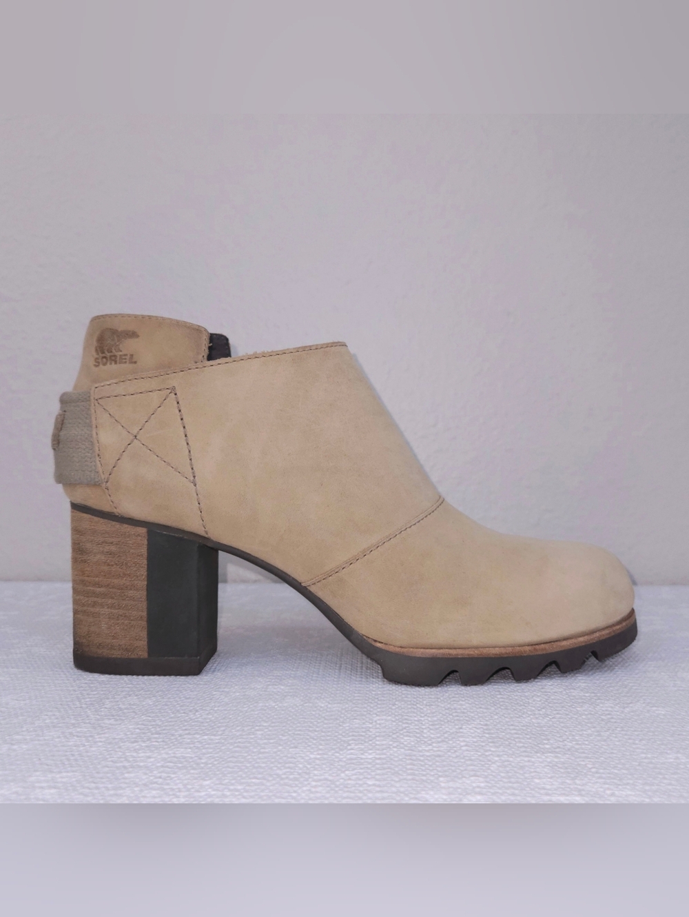 SOREL Addington Strap Heeled Boots US 9